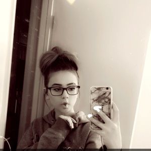 Meet your Posher, Amber-shea